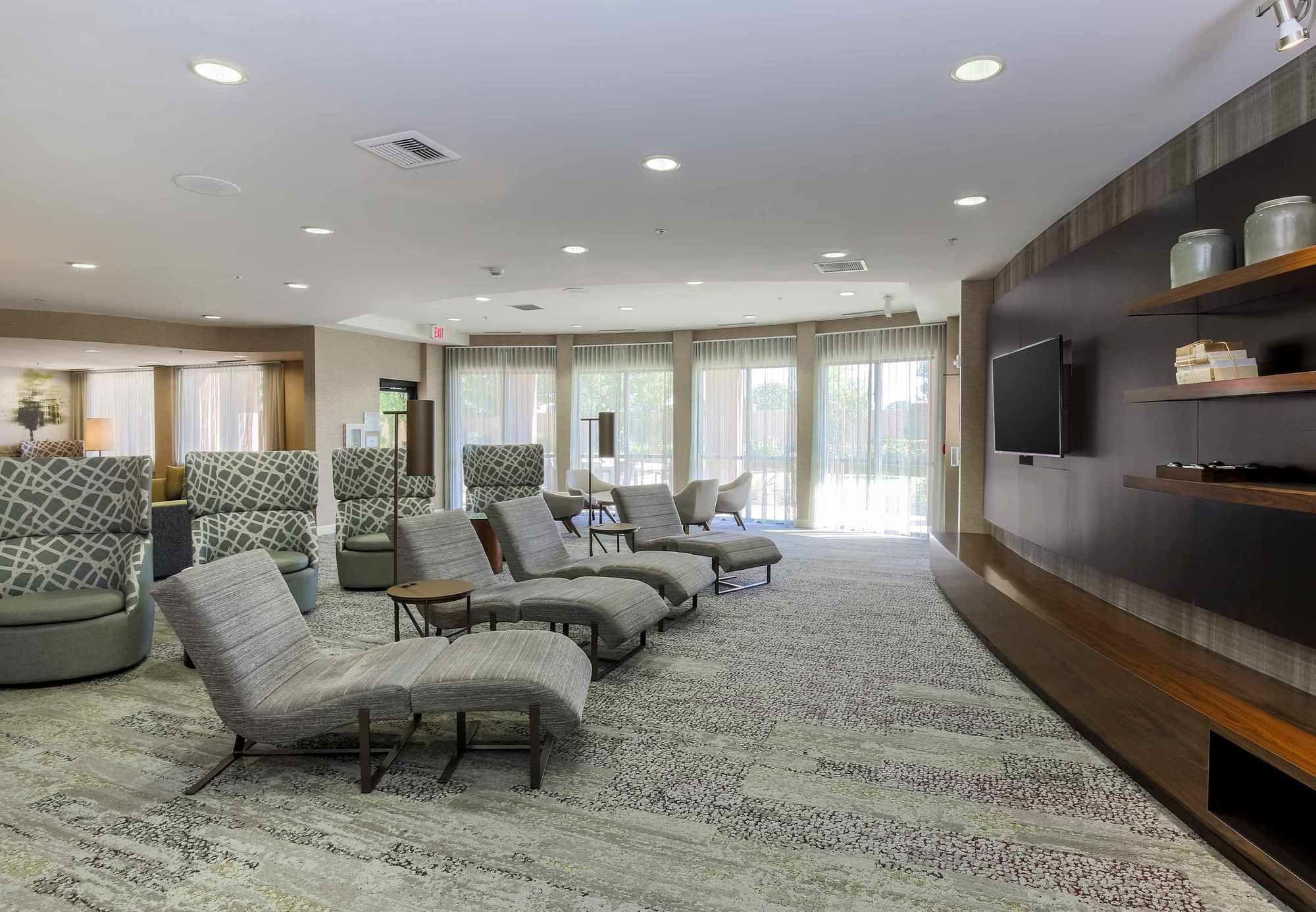 Courtyard By Marriott Roseville Galleria Mall/Creekside Ridge Drive Esterno foto