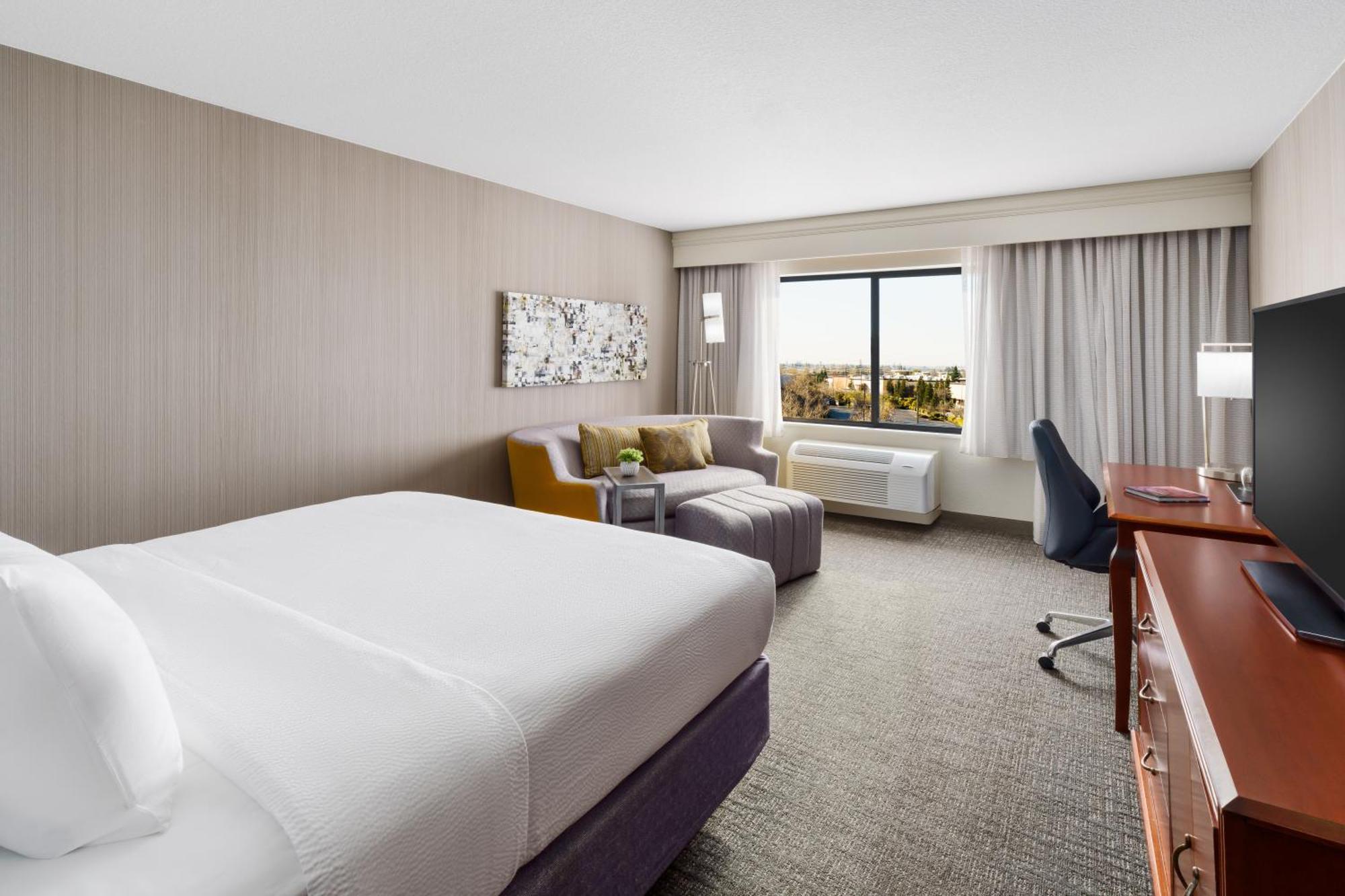 Courtyard By Marriott Roseville Galleria Mall/Creekside Ridge Drive Esterno foto