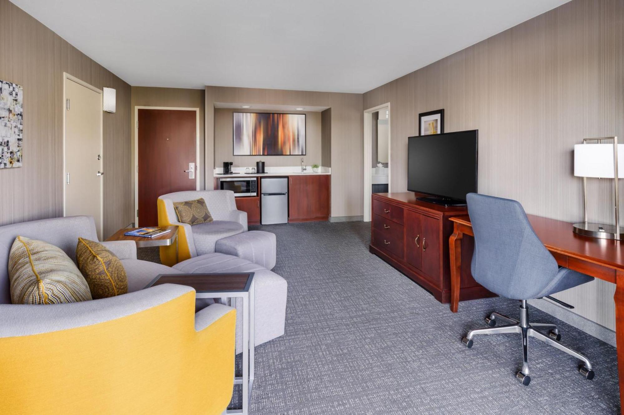 Courtyard By Marriott Roseville Galleria Mall/Creekside Ridge Drive Esterno foto