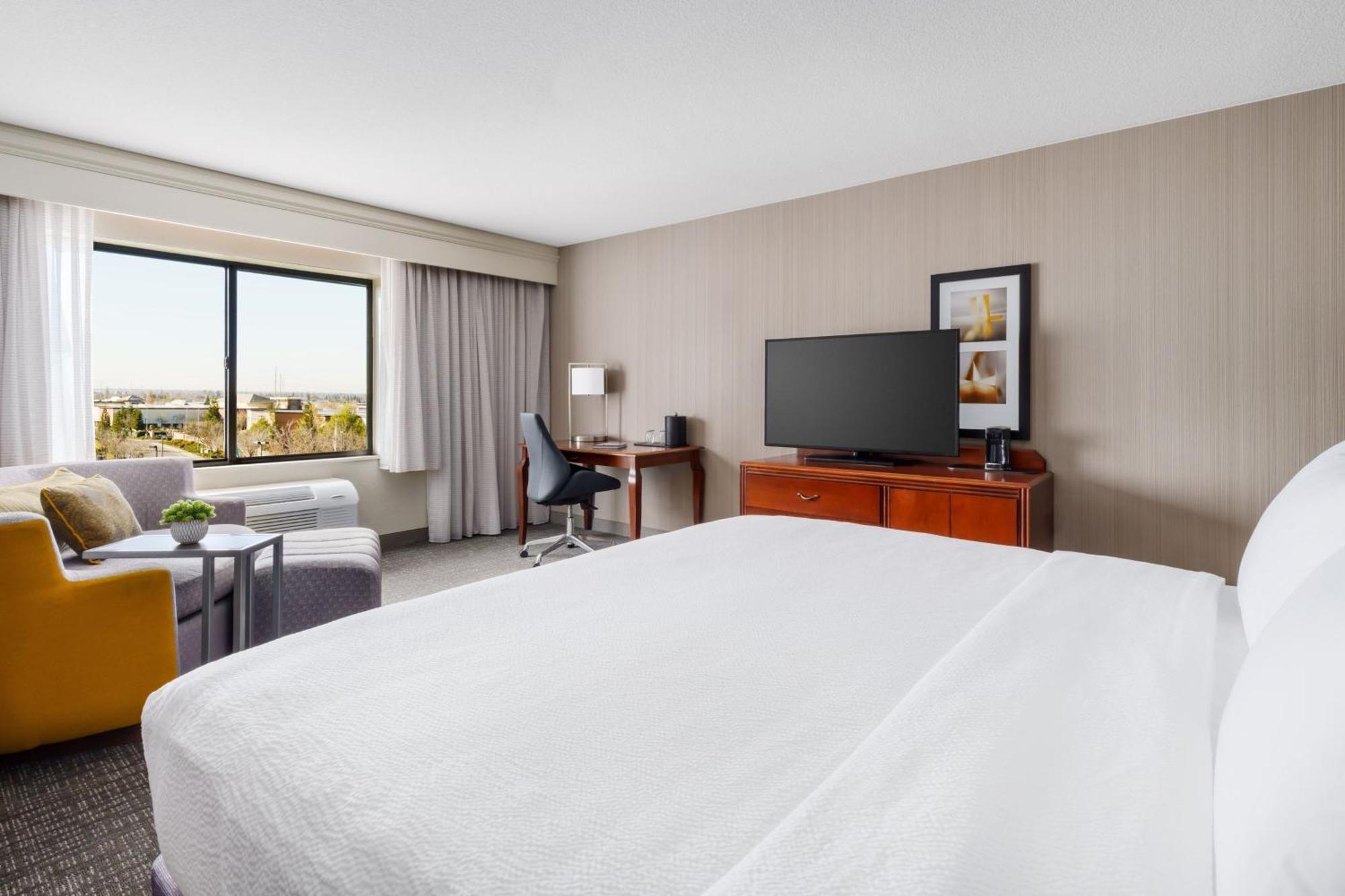 Courtyard By Marriott Roseville Galleria Mall/Creekside Ridge Drive Esterno foto